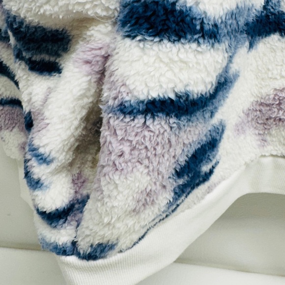 Athleta Girl XXL So Snug Sherpa Printed Half Zip Sweatshirt Thumb Hole Cozy Soft - Picture 6 of 9